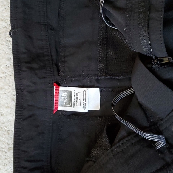 North Face Bermuda shorts - Picture 2 of 3